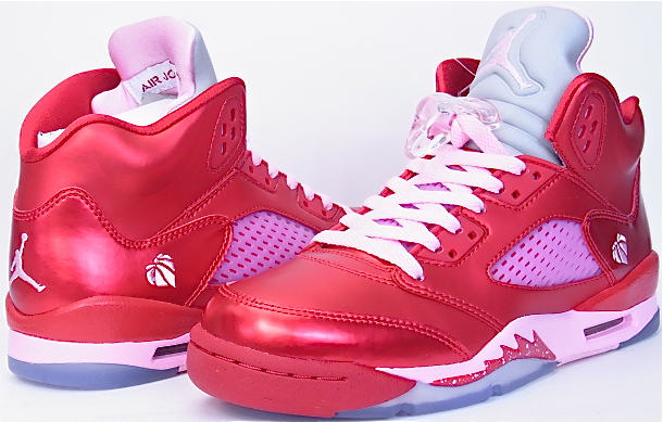 最安値挑戦！靴2月発売予定♪レディース☆NIKE Air Jordan 12 GS “Dynamic Pink