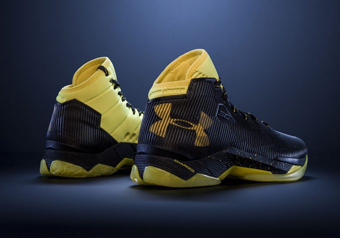 Under-Armour-Curry-2.5-Black-Taxi-Available-2-681x478