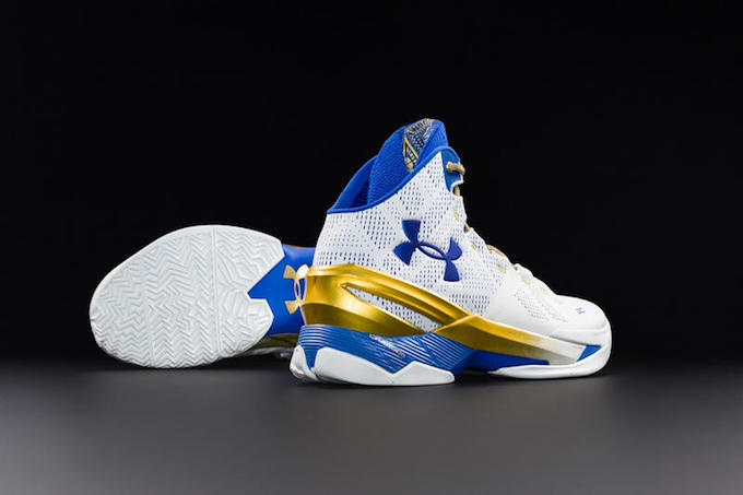 under-armour-curry-2-two-gold-rings-1