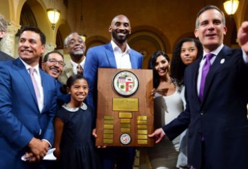 MOVIE★ Los Angeles City Declares ‘Kobe Bryant Day’