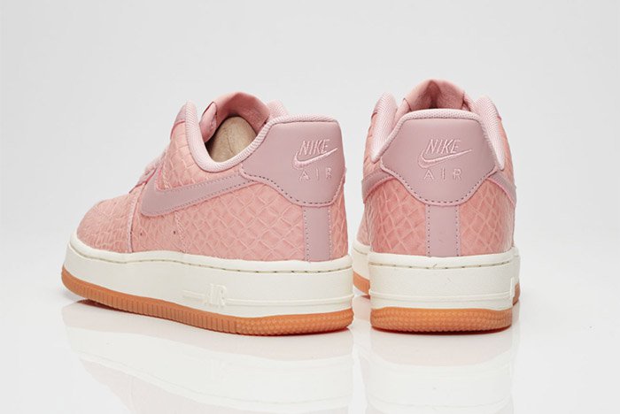 海外展開中☆レディース☆ Nike Wmns Air Force 1 07 Premium Pink 