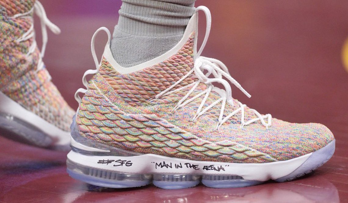 lebron 15 low multicolor