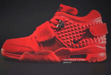 First Look at the Nike Air Cruz “Red October”