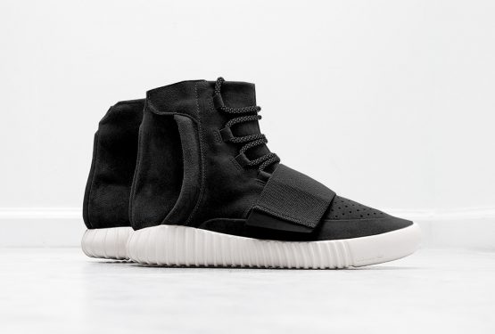 ついに発売！！間もなく発表！ “Black” adidas Yeezy 750 Boost 　Kanye West