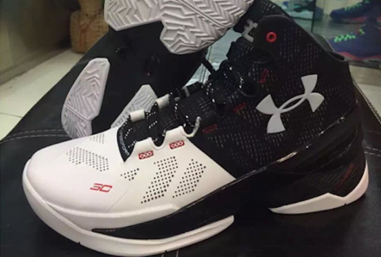 movieあり！ニューカラー！Under Armour Curry 2 “Suit & Tie”