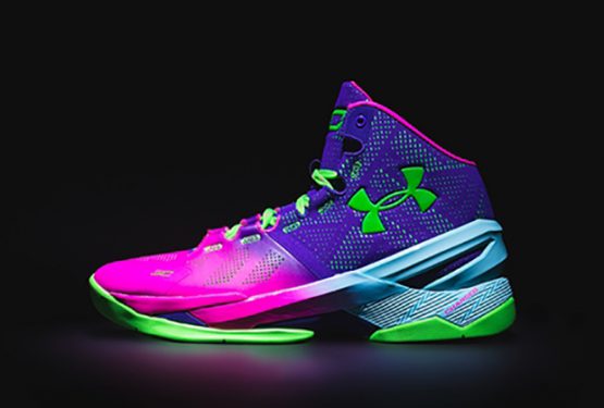 追記★国内12月18日発売予定★UNDER ARMOUR CURRY 2 “NORTHERN LIGHTS”Rebel Pink/Purple Panic-Poison Green