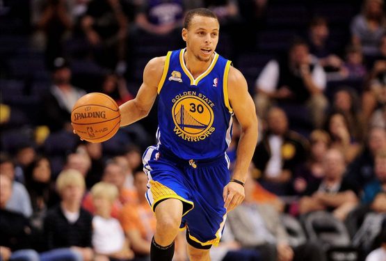 MOVIE★Stephen Curry – Career Crossover and Handles Highlights 【ステフィン・カリー クロスオーバー ハイライト】