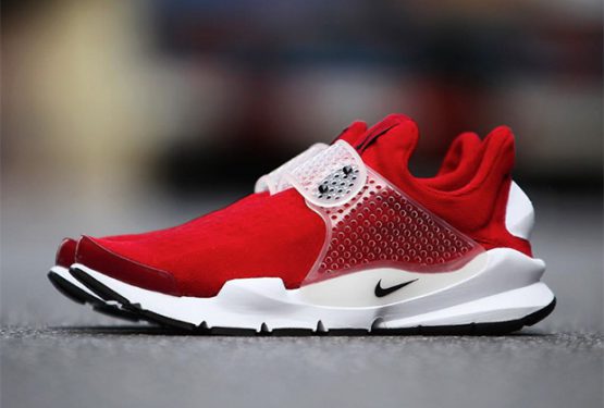 まもなく発売★Nike Sock Dart “Gym Red”　819686-601