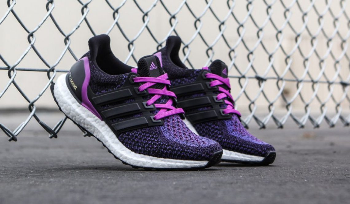 海外展開中★レディース★ adidas WMNS Ultra Boost Black/Core Black-Shock Purple AQ5935 【アディダス ウルトラブースト】