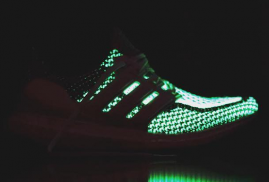 ADIDAS ULTRA BOOST “GLOW IN THE DARK” 【アディダス ウルトラブースト ”グロー イン ザ ダーク】