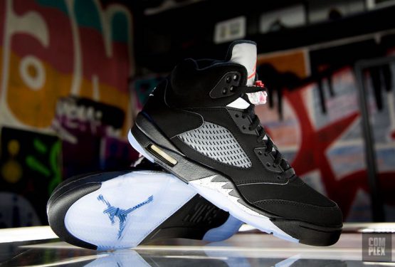 検索リンク追記★MOVIE★7月23日発売★ NIKE AIR JORDAN 5 RETRO OG BLACK/FIRE RED-METALLIC SILVER-WHITE  845035-003 【ナイキ エアジョーダン５】