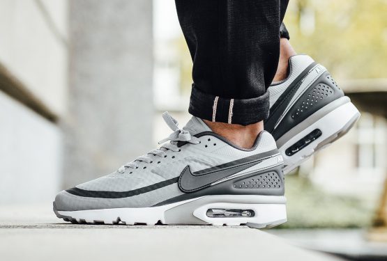 海外展開中★ Nike Air Max BW Ultra Wolf Grey/Dark Grey-White 819475-002　【ナイキ エアマックス BW ウルトラ】