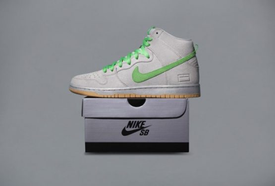 検索リンク追記★10月29日発売★ Nike SB Dunk High “Silver Box” Metallic Silver/Hyper Verde-Gum Yellow 313171-039 【ナイキ ダンク SB】
