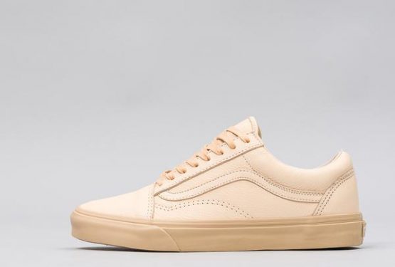 海外展開中★VANS OLD SKOOL “YEAR OF THE ROOSTER”　【バンズ オールド スクール ”イヤー オブ ルースター”】