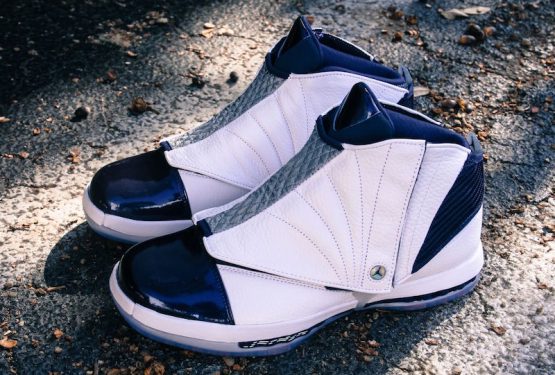 12月22日発売★NIKE Air Jordan 16 Retro White/Midnight Navy 683075-106　( ナイキ エアジョーダン１６)