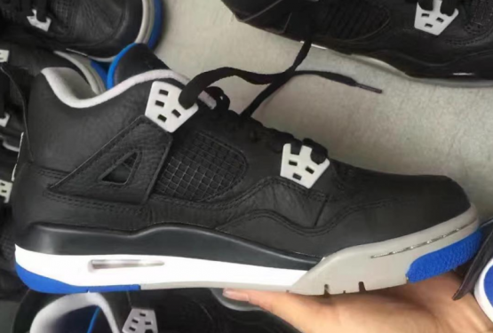 5月発売予定★NIKE Air Jordan 4 Black/Matte Silver/White-Soar 308497-006 【ナイキ エアジョーダン４ レトロ】