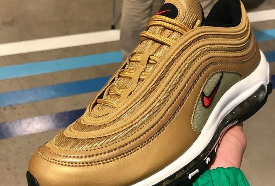 2017年発売★ NIKE AIR MAX 97 “METALLIC GOLD” 【ナイキ エアマックス 97 ”メタリックゴールド”】