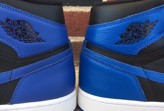 ４月１日発売★ 比較画像★ NIKE AIR JORDAN 1 “ROYAL” 　Black/Varsity Royal-White 555088-007　　2013 VS. 2017 　【ナイキ エアジョーダン１ OG　”ロイヤル”】