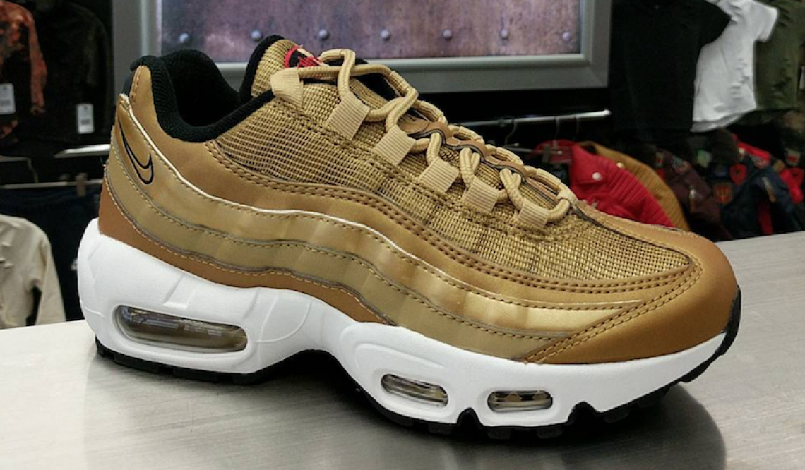 5月18日発売★Nike Air Max 95 Metallic Gold-University Red-White 918359 700　【ナイキ エアマックス 95】