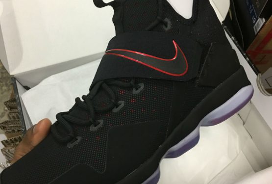 MOVIE★CAVSがスイープで2回戦へ & 5月19日発売★Nike LeBron 14 Black/Black-University Red 852405-004　【ナイキ  レブロン １４】