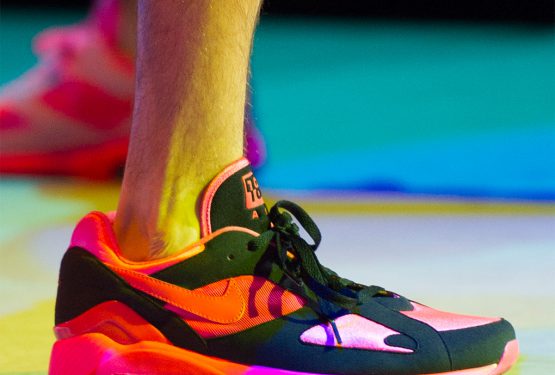 COMME DES GARÇONS × NIKE AIR MAX 180　（コムデギャルソン × ナイキ エア マックス 180 ）