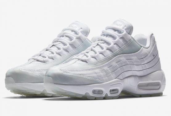 サマーシーズン発売★Nike WMNS Air Max 95 SE  White/Pure Platinum-Ice 918413-100