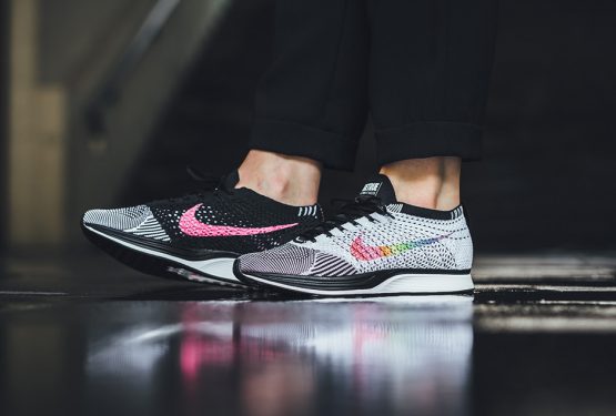 検索リンク追記★NIKE FLYKNIT RACER “BE TRUE” WHITE/BLACK-MULTICOLOR 　（ナイキ フライニット レーサー ）