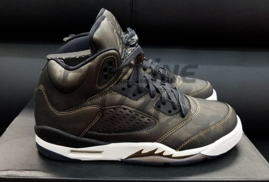 ９月16日発売★ Nike Air Jordan 5 Retro Premium “Heiress ” (ナイキ エアジョーダン 5　)