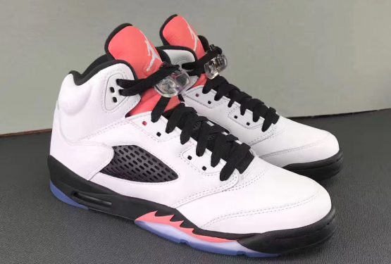 検索リンク追記★ ９月２日発売★  NIKE AIR JORDAN 5 RETRO GS WHITE/BLACK-SUNBLUSH 440892-115  (ナイキ エアジョーダン5 レトロ GS)