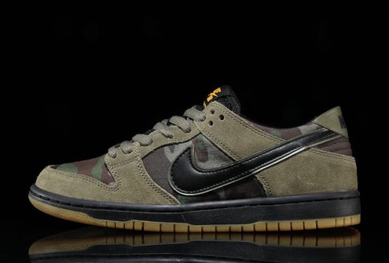 Nike SB Zoom Dunk Low Pro Medium Olive/Black-Gum  854866-209