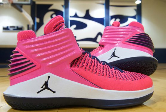 リーク★NIKE Air Jordan 32 ”Men Against Breast Cancer”　　（ナイキ エアジョーダン 32 ）