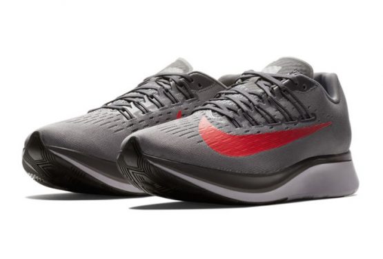 ５月１日発売★NIKE ZOOM FLY　 880848-004（ナイキ ズーム フライ）