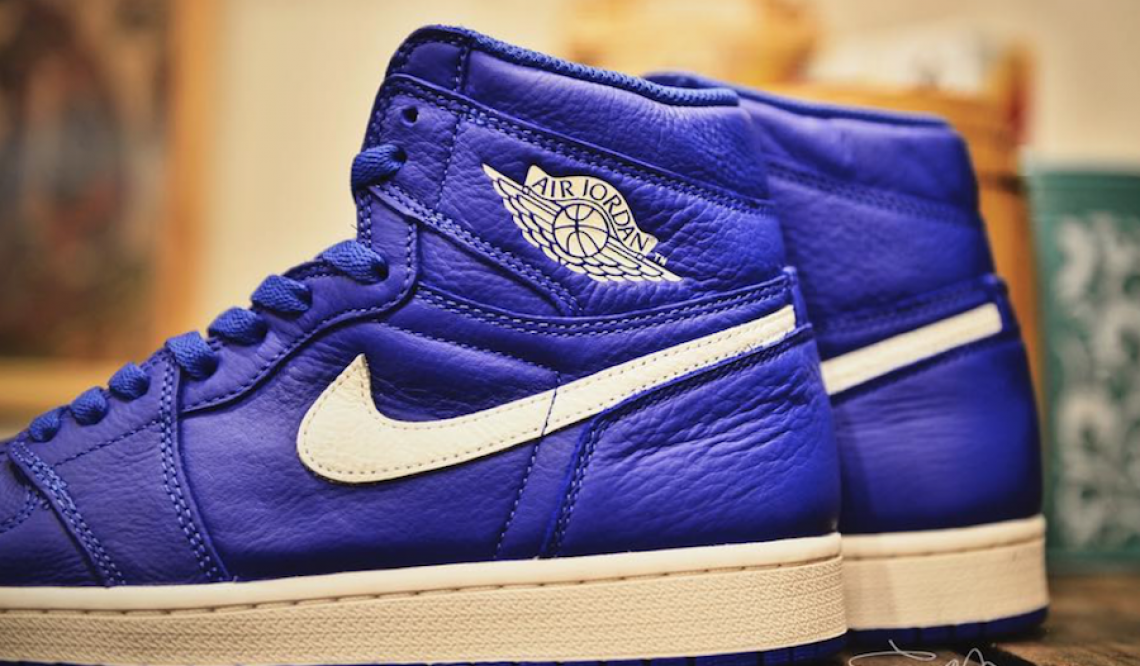 ７月７日発売★NIKE Air Jordan 1 Retro High OG  Hyper Royal/Sail 555088-401　（ナイキ エアジョーダン１ ）