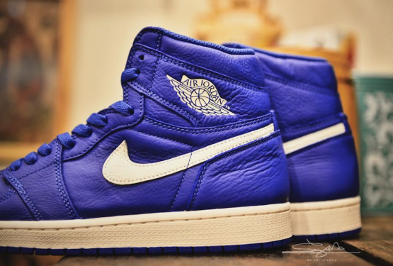 ７月７日発売★NIKE Air Jordan 1 Retro High OG  Hyper Royal/Sail 555088-401　（ナイキ エアジョーダン１ ）