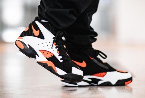 4月７日発売★ NIKE AIR MAESTRO II LTD WHITE/RUSH ORANGE-BLACK 　AH8511-101　（ナイキ エア マエストロ ２）