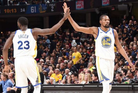 動画★ ついに王手！！   Golden State Warriors vs Cleveland Cavaliers　GAME 3